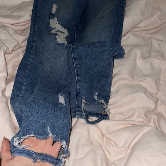 Good American Jean - Picture 2 of 4